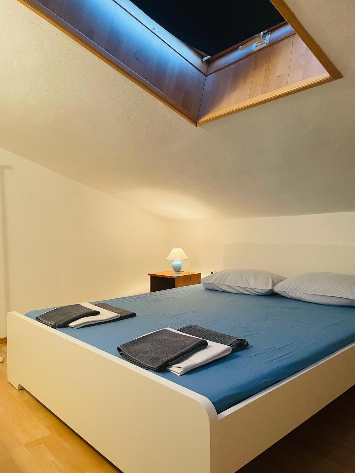 Apartment Vozab Pag Town